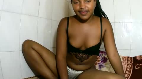 sylviasexy27 online show from February 2025 04:29:01 AM