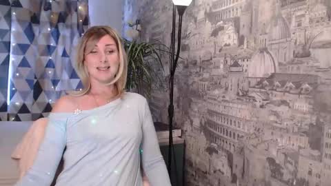 Snapshot of sylviathemodel chatting on February 2026 08:55:02 AM Sylvia online show from February 2026 08:55:02 AM