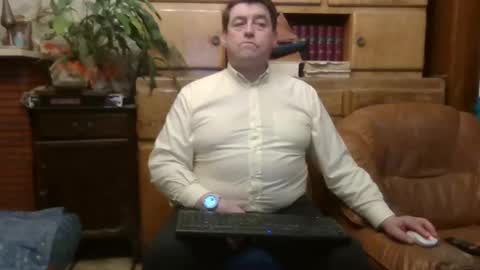 Snapshot of sympa_trique chatting on January 2025 04:06:01 PM sympa_trique online show from January 2025 04:06:01 PM