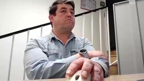 Snapshot of sympa_trique chatting on February 2025 04:00:02 PM sympa_trique online show from February 2025 04:00:02 PM