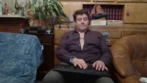 Snapshot of sympa_trique chatting on February 2025 06:05:01 PM sympa_trique online show from February 2025 06:05:01 PM