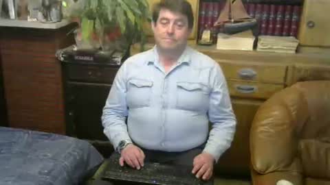 Snapshot of sympa_trique chatting on March 2025 05:46:01 PM sympa_trique online show from March 2025 05:46:01 PM