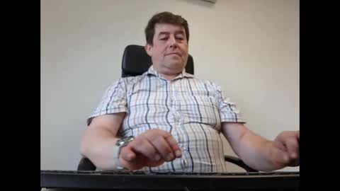 Snapshot of sympa_trique chatting on September 2025 12:40:01 PM sympa_trique online show from September 2025 12:40:01 PM