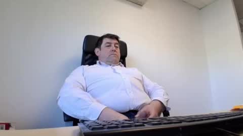Snapshot of sympa_trique chatting on April 2026 08:57:01 AM sympa_trique online show from April 2026 08:57:01 AM