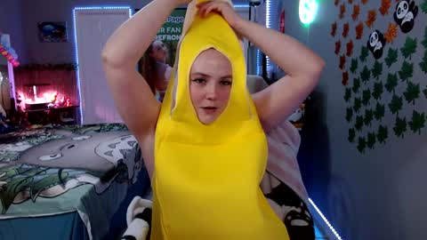 Jennah online show from October 2025 10:30:02 PM