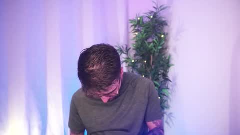 Snapshot of t0ny_wylie chatting on February 2026 06:22:02 PM t0ny_wylie online show from February 2026 06:22:02 PM