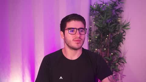 Snapshot of t0ny_wylie chatting on March 2026 07:26:01 AM t0ny_wylie online show from March 2026 07:26:01 AM