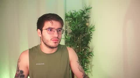 Snapshot of t0ny_wylie chatting on March 2026 07:00:02 AM t0ny_wylie online show from March 2026 07:00:02 AM