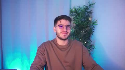 Snapshot of t0ny_wylie chatting on March 2026 06:29:01 AM t0ny_wylie online show from March 2026 06:29:01 AM