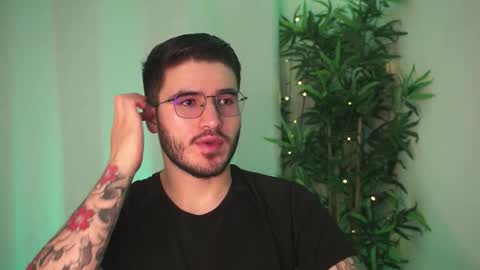 Snapshot of t0ny_wylie chatting on March 2026 07:08:02 AM t0ny_wylie online show from March 2026 07:08:02 AM