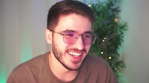 Snapshot of t0ny_wylie chatting on March 2026 03:52:01 AM t0ny_wylie online show from March 2026 03:52:01 AM