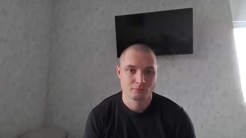 Snapshot of t30t chatting on December 2025 11:19:01 AM Den online show from December 2025 11:19:01 AM