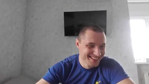 Snapshot of t30t chatting on April 2026 07:02:01 AM Den online show from April 2026 07:02:01 AM