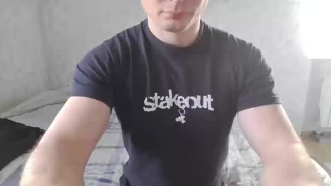 Snapshot of t30t chatting on April 2026 06:42:02 AM Den online show from April 2026 06:42:02 AM