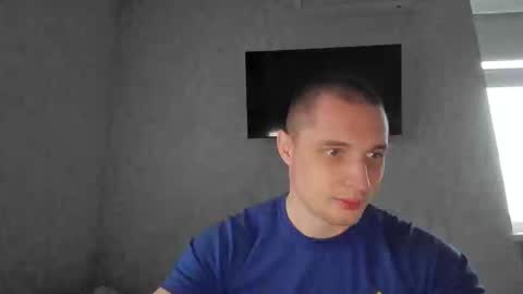 Snapshot of t30t chatting on May 2026 06:45:01 PM Den online show from May 2026 06:45:01 PM