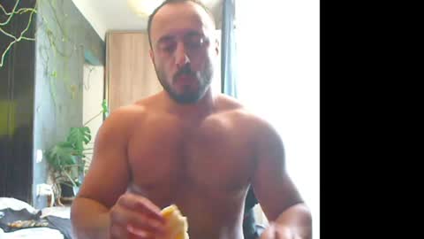 Snapshot of t_huracane chatting on June 2026 03:50:02 PM Huracane online show from June 2026 03:50:02 PM