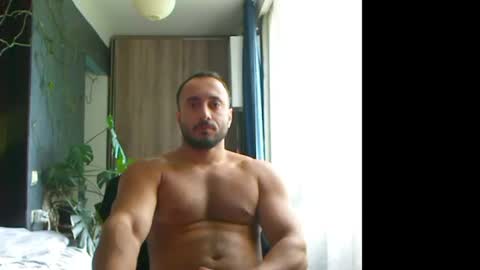 Snapshot of t_huracane chatting on July 2026 03:38:02 PM Huracane online show from July 2026 03:38:02 PM