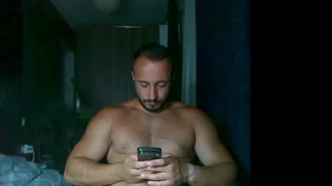 Snapshot of t_huracane chatting on July 2026 05:21:01 PM Huracane online show from July 2026 05:21:01 PM