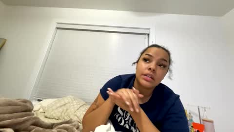 Snapshot of t_princess_t chatting on February 2025 02:36:02 AM t_princess_t online show from February 2025 02:36:02 AM