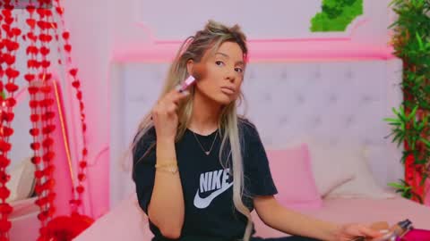 Snapshot of taahiraarabian chatting on February 2025 01:54:01 PM Arianna online show from February 2025 01:54:01 PM