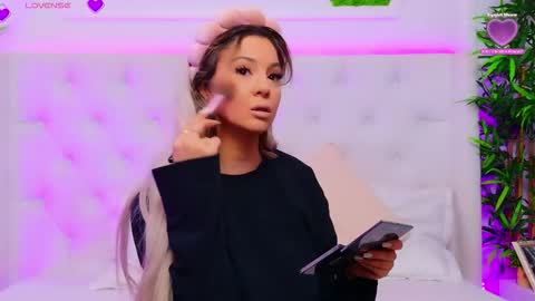 Arianna online show from January 2026 01:35:01 PM