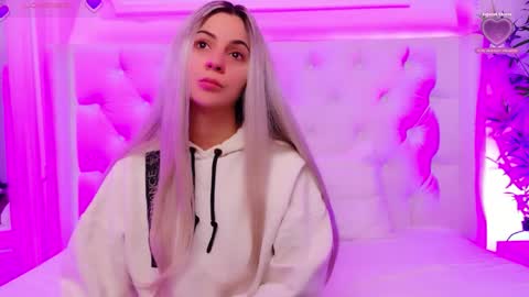 Arianna online show from April 2026 12:25:01 PM