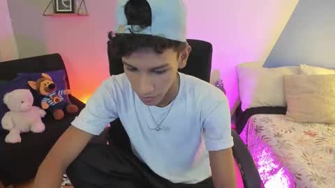 Tashi00 online show from March 2026 08:26:02 PM