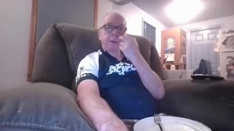 tacrunner66_ online show from February 2026 03:43:01 AM