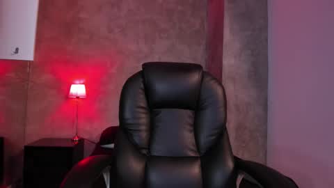 tadeo_vega online show from December 2025 11:28:01 AM