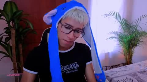 taichi online show from September 2025 07:07:02 PM