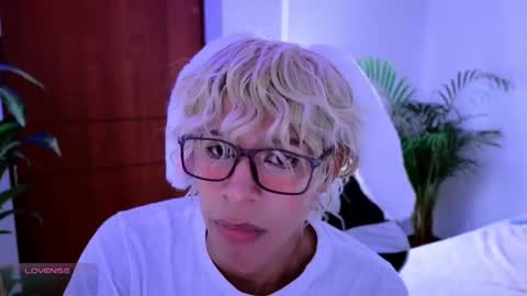 taichi online show from October 2025 08:07:01 PM