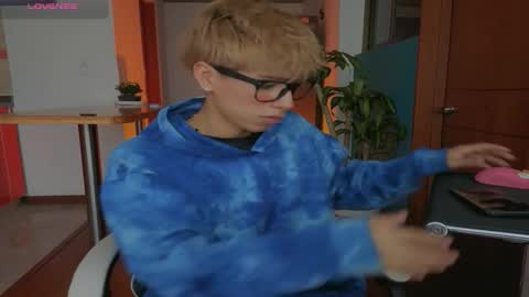 taichi online show from February 2026 12:26:01 PM