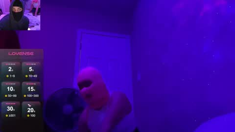 Snapshot of tainodaddy chatting on December 2025 07:23:01 AM tainodaddy online show from December 2025 07:23:01 AM