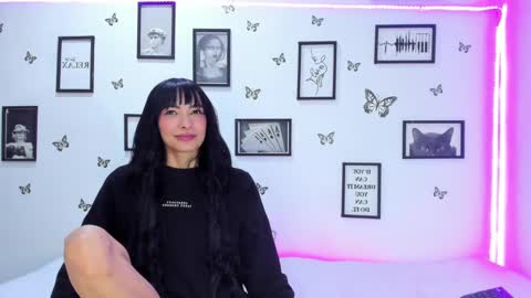 Liam and Juli online show from February 2025 07:36:02 AM