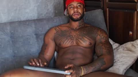 Tairon Tucke online show from January 2025 01:42:02 PM