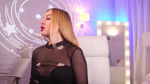 Snapshot of tais_athena chatting on February 2026 02:25:01 PM Margo online show from February 2026 02:25:01 PM