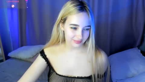 Snapshot of taisia_hot chatting on May 2026 08:09:02 AM Taisia online show from May 2026 08:09:02 AM