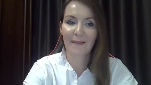 taisialucky77 online show from October 2025 07:45:02 PM