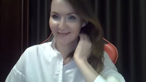 taisialucky77 online show from October 2025 06:54:01 PM