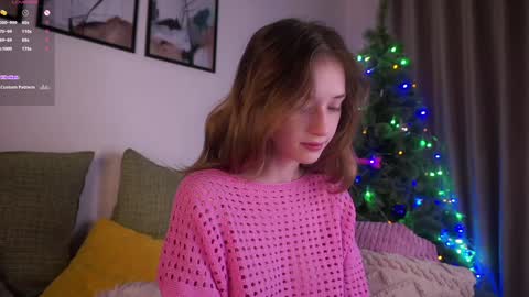 Snapshot of taitehambelton chatting on December 2025 01:35:01 AM Mia online show from December 2025 01:35:01 AM