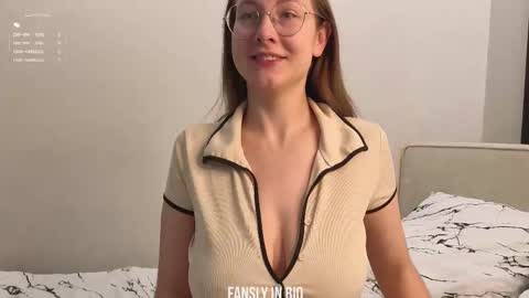 Molly online show from November 2025 01:26:02 AM