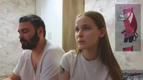 taiti_fox_cub online show from October 2025 05:45:02 PM