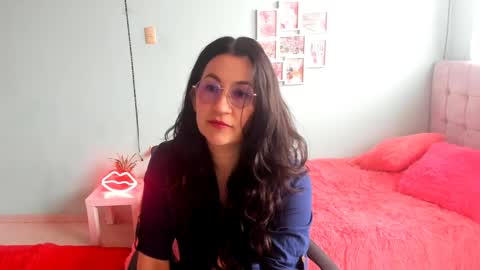 Talia  mia online show from June 2026 12:41:01 PM