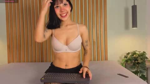 Snapshot of talia_star chatting on May 2026 01:51:02 PM TALIA STAR online show from May 2026 01:51:02 PM