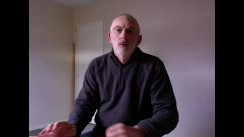 Snapshot of taliesin4321 chatting on February 2025 02:18:01 PM Jack Pierrot online show from February 2025 02:18:01 PM