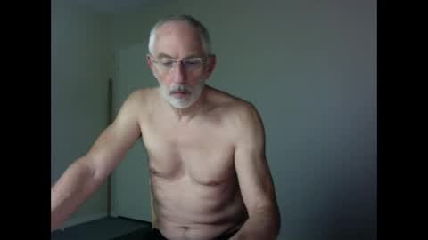 Snapshot of taliesin4321 chatting on September 2025 07:04:01 PM Jack Pierrot online show from September 2025 07:04:01 PM