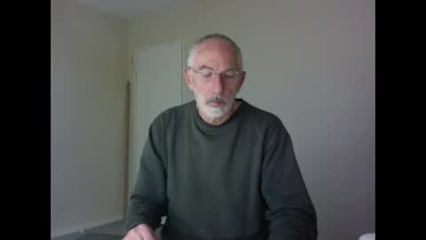 Snapshot of taliesin4321 chatting on November 2025 08:19:02 PM Jack Pierrot online show from November 2025 08:19:02 PM