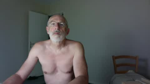 Snapshot of taliesin4321 chatting on July 2026 03:14:01 AM Jack Pierrot online show from July 2026 03:14:01 AM