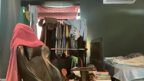 Snapshot of talktomebbzin chatting on April 2026 01:56:02 PM mrT online show from April 2026 01:56:02 PM