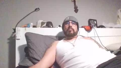 Snapshot of talllatino310 chatting on February 2026 10:19:01 AM talllatino310 online show from February 2026 10:19:01 AM